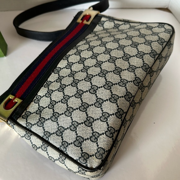 Authentic Sherry Line Shoulder/Bag Gucci - Picture 8 of 17